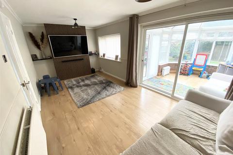 3 bedroom semi-detached house for sale, Tenbury Drive, Trench, Telford, Shropshire, TF2