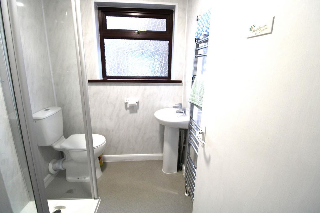 Family Shower Room