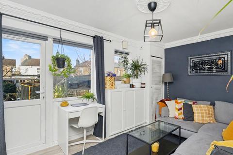 1 bedroom apartment for sale, Northbrook Road, Ilford IG1