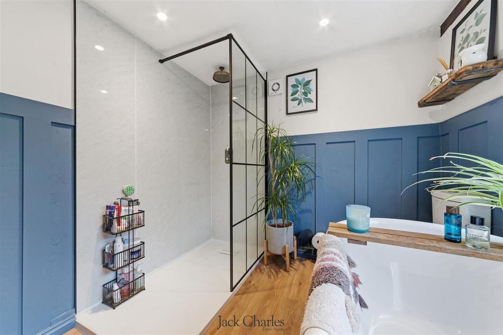 84 Pembury Road-11.jpg