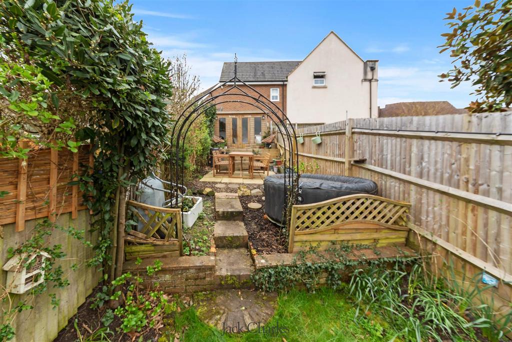 84 Pembury Road-35.jpg