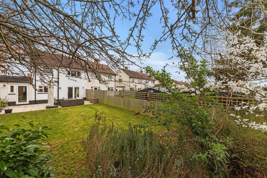 39 Gainsborough Gardens-47.jpg