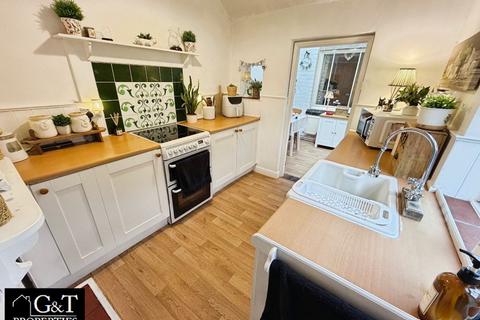 2 bedroom semi-detached house for sale, Paint Cup Row, Dudley