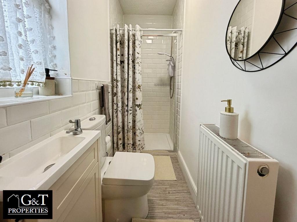 Upstairs bathroom