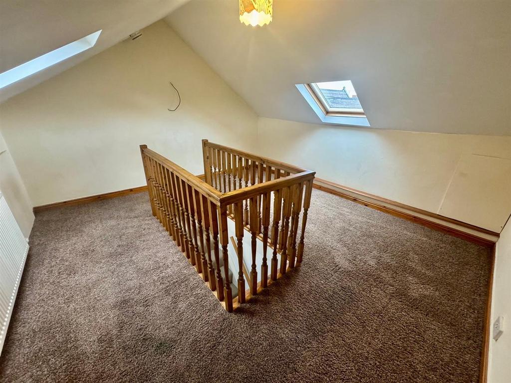 Bedroom 3b.jpg