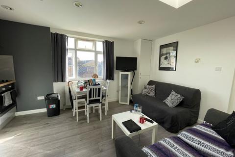 undefined, Geldeston Road, London E5