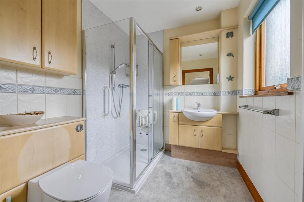 ENSUITE SHOWER.jpg
