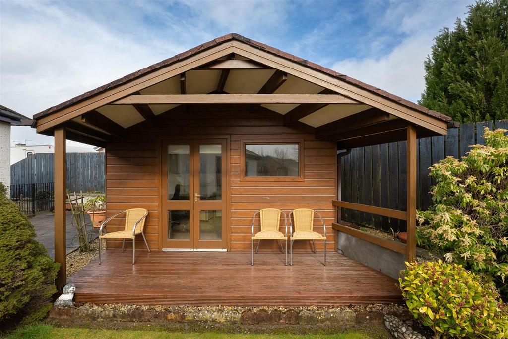 GARDEN ROOM .jpg