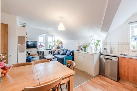 2 bedroom apartment for sale, Manor Fold, Horsforth, Leeds, West Yorkshire