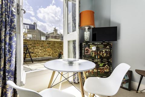 2 bedroom apartment to rent, 35 St. Charles Square, London W10