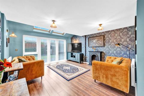 4 bedroom end of terrace house for sale, Stone House Lane, Dartford, Kent, DA2