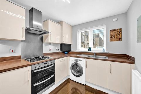 4 bedroom end of terrace house for sale, Stone House Lane, Dartford, Kent, DA2