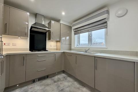 3 bedroom semi-detached house to rent, Finlaggan Place, Kilmarnock KA3