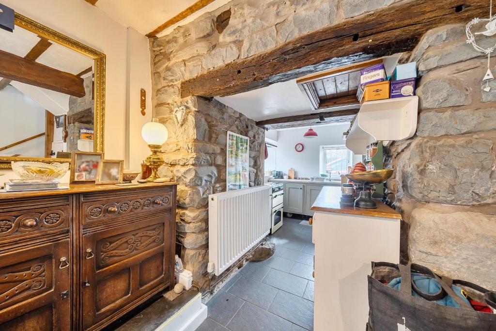 Dining Area to Kitchen.jpg