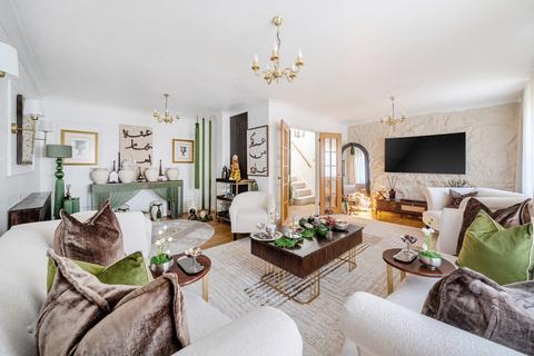 undefined, St. Nicholas Drive, Shepperton, TW17
