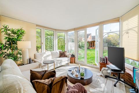 undefined, St. Nicholas Drive, Shepperton, TW17