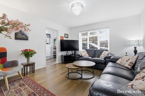 3 bedroom end of terrace house for sale, Braybrooke, Basildon, SS14
