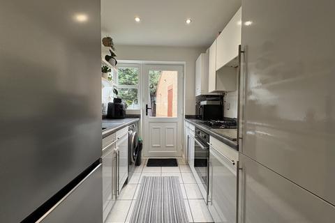 2 bedroom bungalow for sale, Meadenvale, PETERBOROUGH PE1