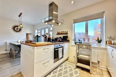 3 bedroom detached house for sale, Amesbury