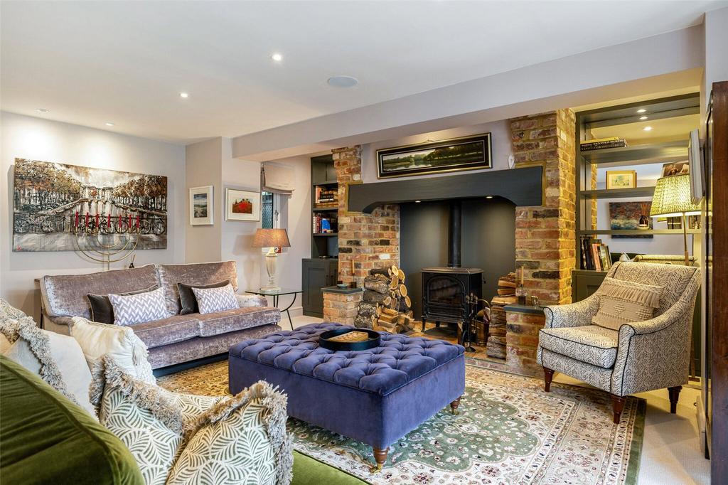 Formal Drawing Room