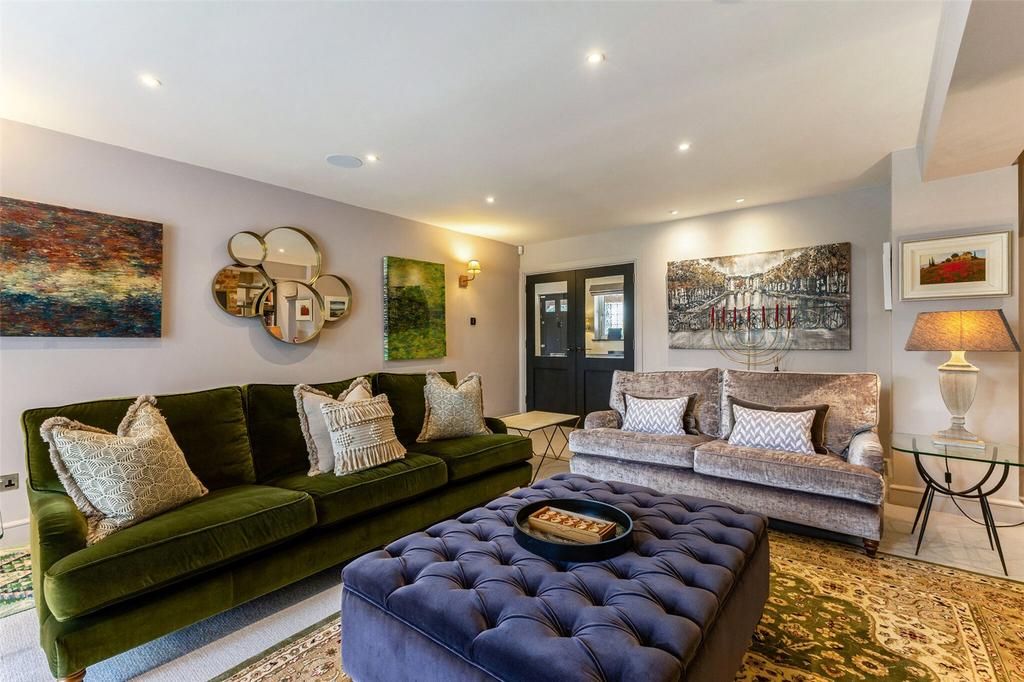 Formal Drawing Room