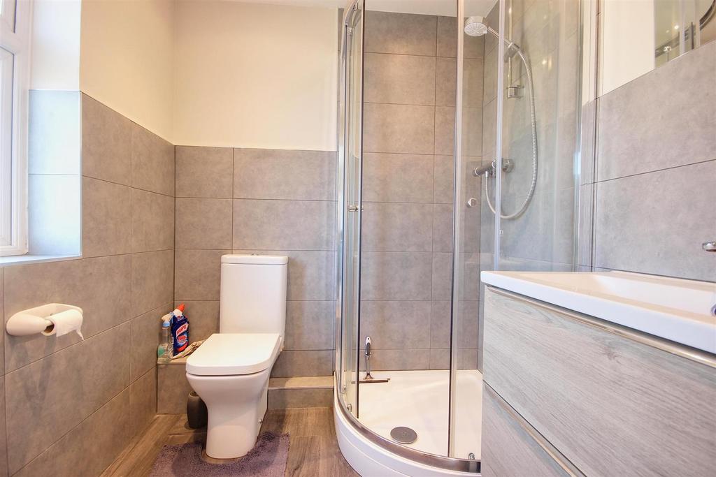 En suite shower room