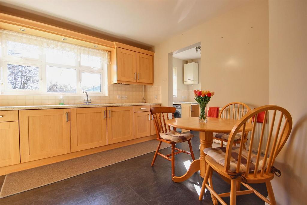 Dining kitchen