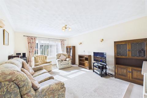 3 bedroom detached bungalow for sale, Briar Close, Dereham