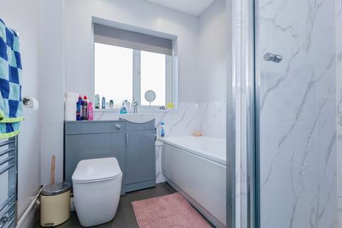 2 bedroom flat for sale, Albion Street, Oadby, Leicester