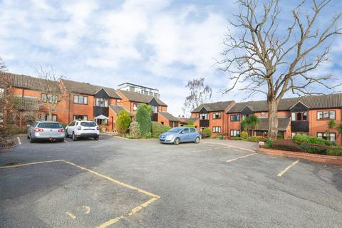 2 bedroom flat for sale, Albion Street, Oadby, Leicester