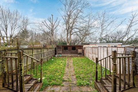 Bramdean Crescent, Lee, London, SE12