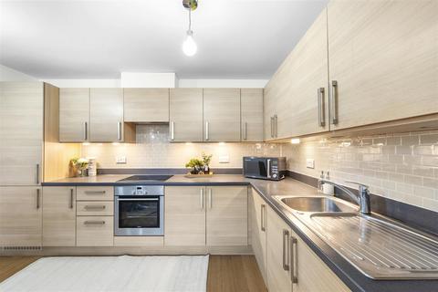 2 bedroom apartment to rent, Empire Way, Wembley, HA9 0HL