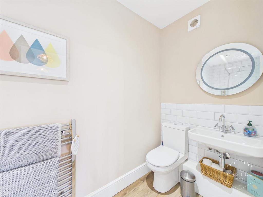 Ensuite shower room
