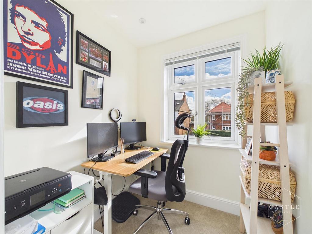 Bedroom five/office