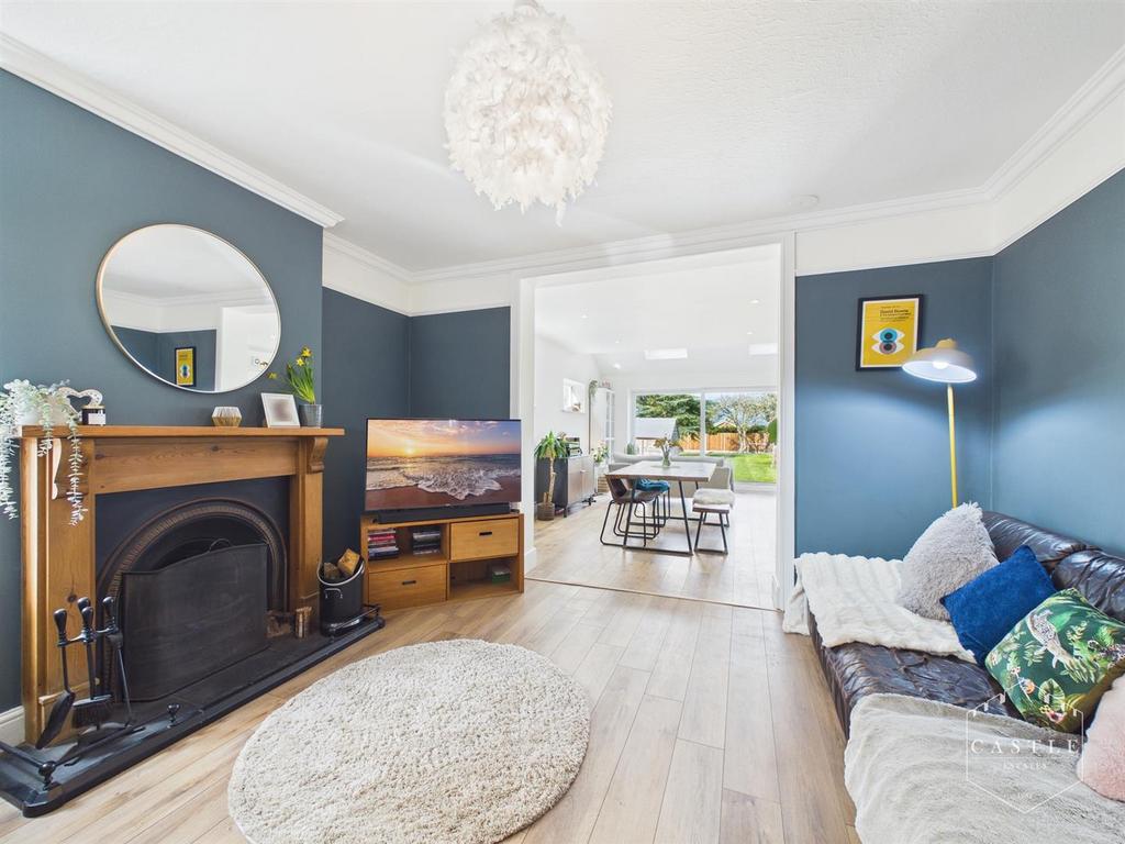 Family/sitting room