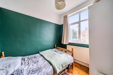 undefined, Abbotts Road, Mitcham CR4