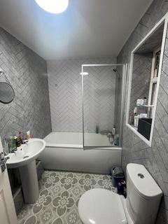 4 bedroom semi-detached house to rent, St. Edwards Road, Birmingham B29