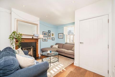 4 bedroom end of terrace house for sale, Yew Tree Road, London W12