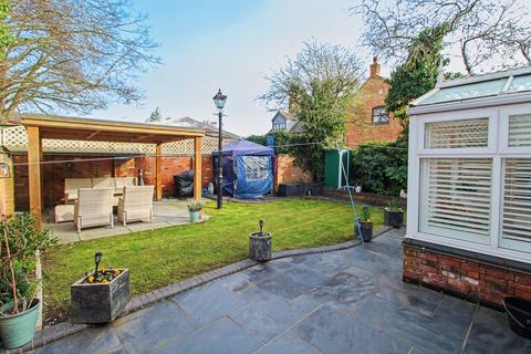 3 bedroom detached house for sale, Station Road, Leicester LE19