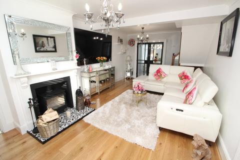 3 bedroom detached house for sale, Station Road, Leicester LE19
