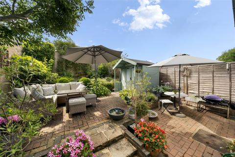 3 bedroom end of terrace house to rent, Portsmouth Road, Cobham, Surrey, KT11