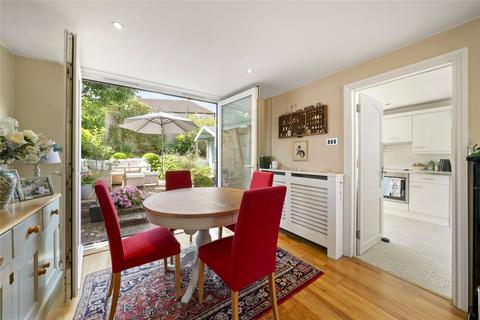3 bedroom end of terrace house to rent, Portsmouth Road, Cobham, Surrey, KT11