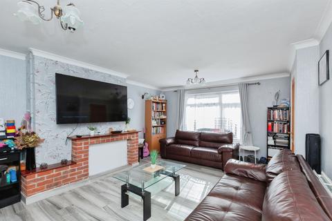 4 bedroom terraced house for sale, Twickenham Road, Leicester