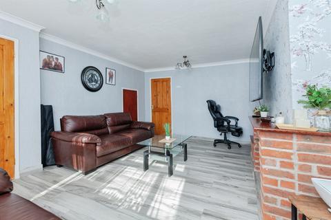 4 bedroom terraced house for sale, Twickenham Road, Leicester