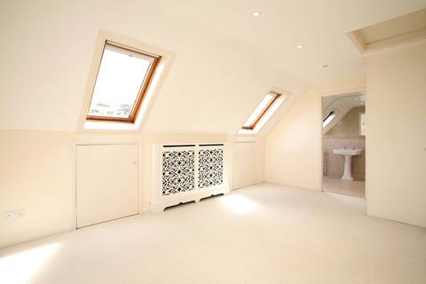 undefined, Hillbrow Road, Esher, Surrey, KT10