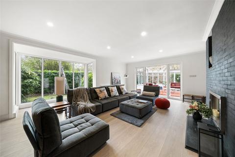 5 bedroom detached house to rent, Montrose Gardens, Oxshott, Leatherhead, Surrey, KT22