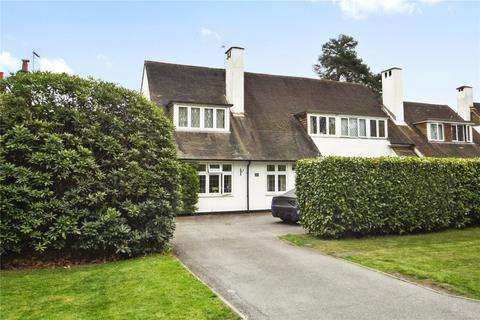 undefined, East Road, Weybridge, KT13