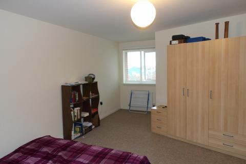 1 bedroom apartment to rent, Gladstone Street, Warrington, WA2