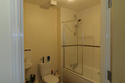 1 bedroom apartment to rent, Gladstone Street, Warrington, WA2