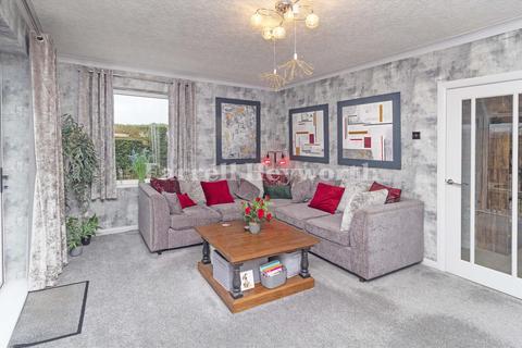 4 bedroom house for sale, Yarlside Road, Barrow In Furness LA13